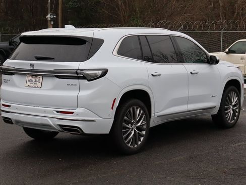 New 2026 Buick Enclave Avenir w/ Super Cruise Package image 7
