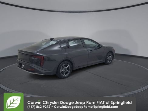 Used 2025 Kia K4 FWD image 15