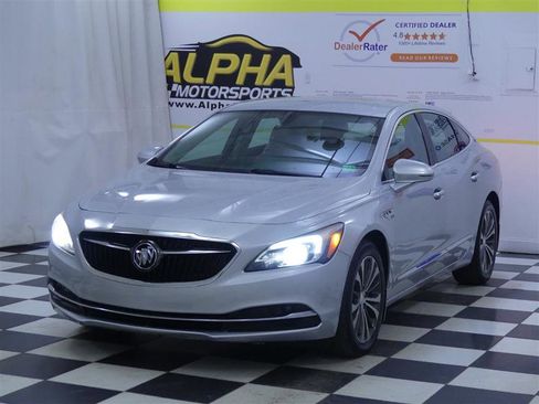 Used 2017 Buick LaCrosse Preferred image 4