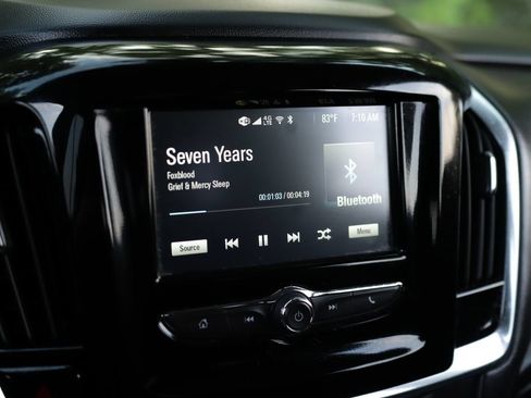 Used 2019 Chevrolet Traverse LS FWD image 12