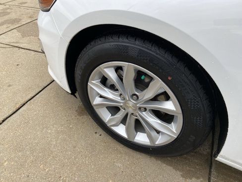 Used 2020 Chevrolet Malibu LT image 24