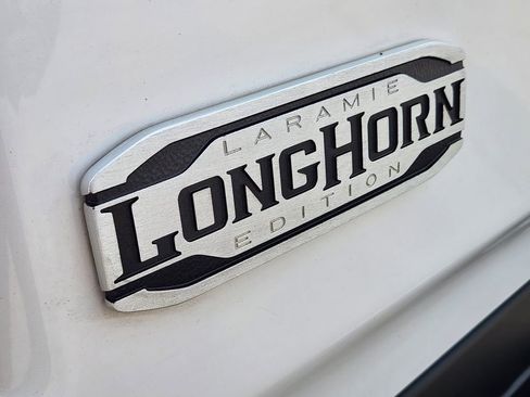 Used 2019 RAM 1500 Limited w/ Body Color Bumper Group AWD/4WD image 12
