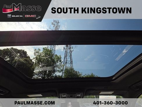 Used 2023 GMC Yukon XL SLT w/ SLT Premium Package AWD/4WD image 24