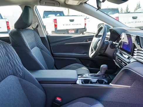 New 2026 Toyota Camry LE FWD image 20