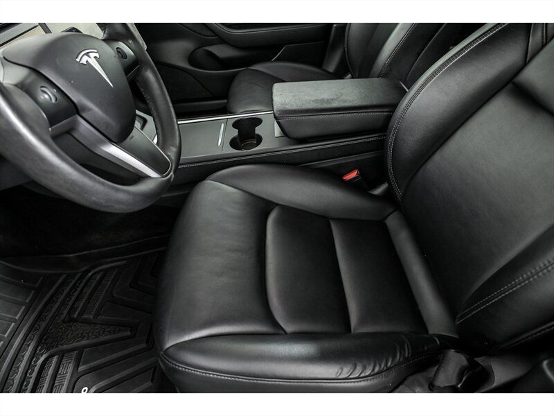 Used 2022 Tesla Model 3 RWD image 15