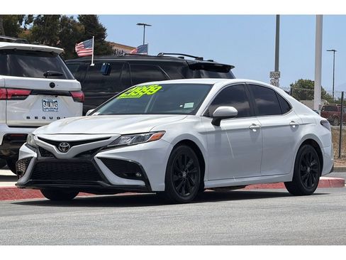 Used 2023 Toyota Camry LE FWD image 7