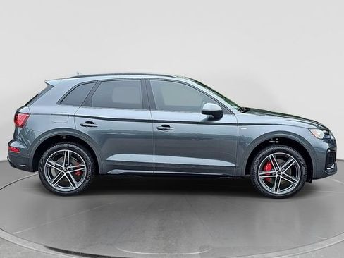 Used 2024 Audi Q5 e Prestige w/ Prestige Package AWD/4WD image 9