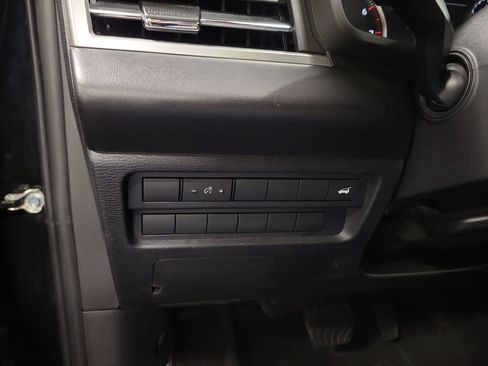 Used 2022 Mitsubishi Outlander SE AWD/4WD image 22