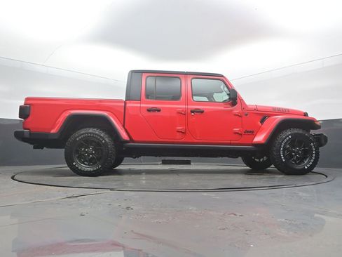 Used 2024 Jeep Gladiator Sport image 52