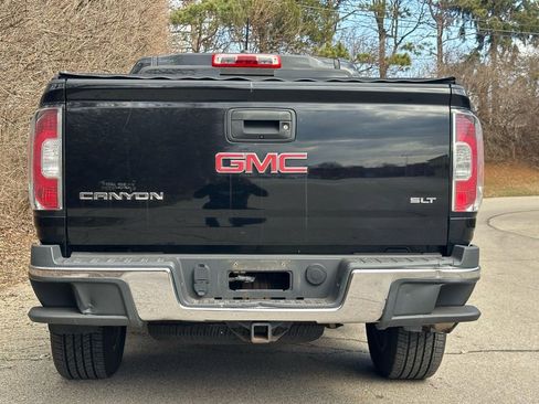 Used 2016 GMC Canyon SLT w/ Driver Alert Package image 4