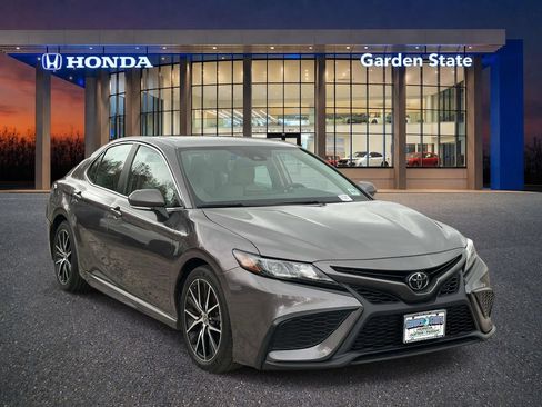 Used 2023 Toyota Camry SE w/ Cold Weather Package AWD/4WD image 2