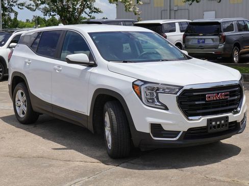 Used 2024 GMC Terrain SLE AWD/4WD image 24
