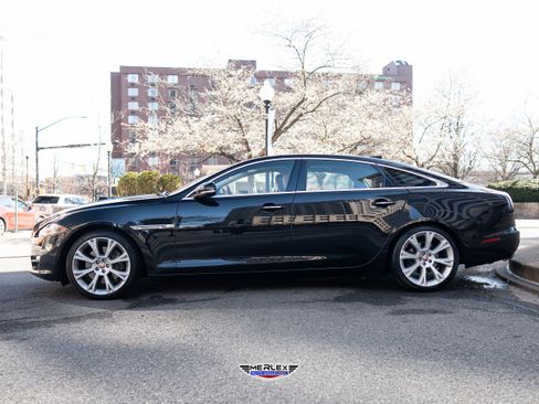Used 2018 Jaguar XJ L Portfolio image 4