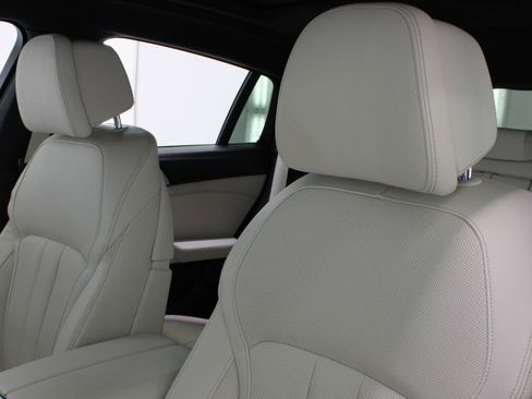 Used 2020 BMW X6 sDrive40i w/ Premium Package RWD image 34
