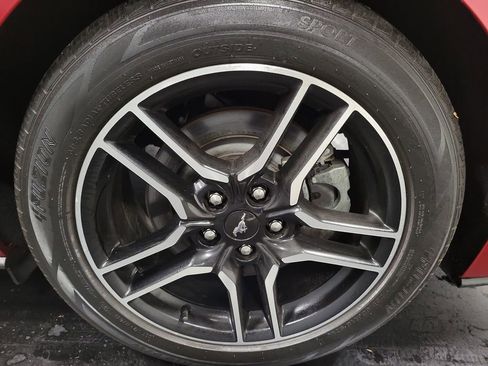 Used 2021 Ford Mustang GT Premium image 10