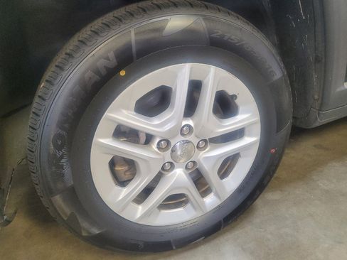 Used 2018 Jeep Compass Sport AWD/4WD image 31