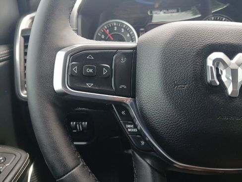 Used 2025 RAM 1500 Laramie w/ Sport Appearance Package AWD/4WD image 16