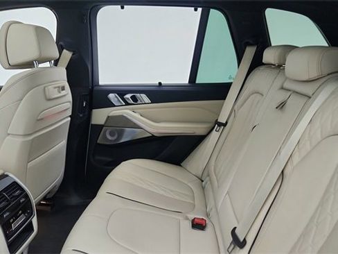 Used 2023 BMW X5 M50i w/ Executive Package image 29