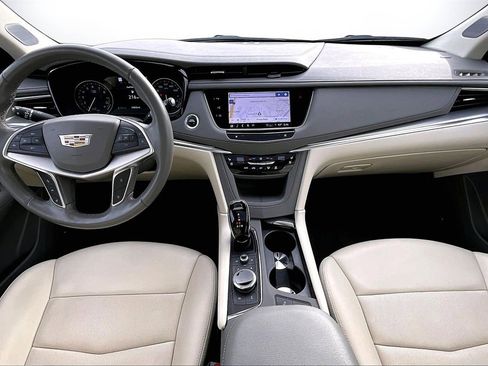 Used 2024 Cadillac XT5 Premium Luxury w/ Technology Package image 15