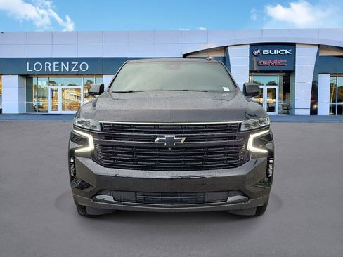 Used 2024 Chevrolet Suburban RST w/ Luxury Package RWD image 2