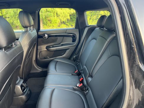 Used 2019 MINI Cooper Countryman S w/ Yin Yang Edition FWD image 28