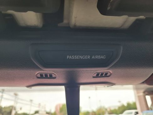 Used 2018 Jeep Wrangler Unlimited Sport S AWD/4WD image 22