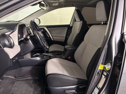 Used 2016 Toyota RAV4 XLE image 16