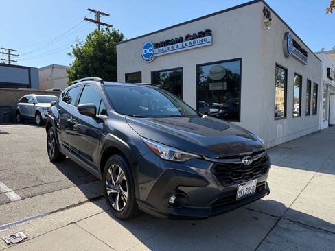 Used 2024 Subaru Crosstrek 2.0i Premium AWD/4WD image 3