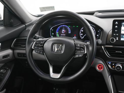 Used 2020 Honda Accord Touring image 14