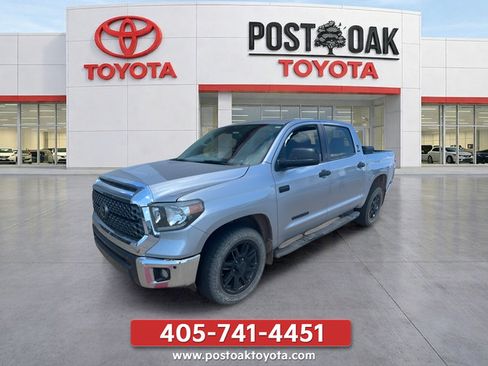 Used 2021 Toyota Tundra SR5 RWD image 1