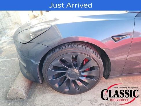 Used 2022 Tesla Model 3 Performance image 8