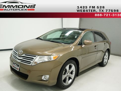 Used 2009 Toyota Venza FWD image 1