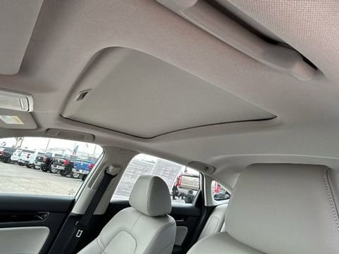 Used 2024 Honda Civic Touring image 24