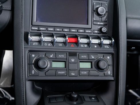 Used 2013 Lamborghini Gallardo LP 550-2 image 36