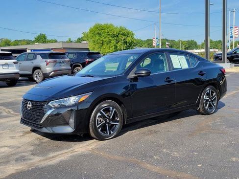 Used 2024 Nissan Sentra SV FWD image 4