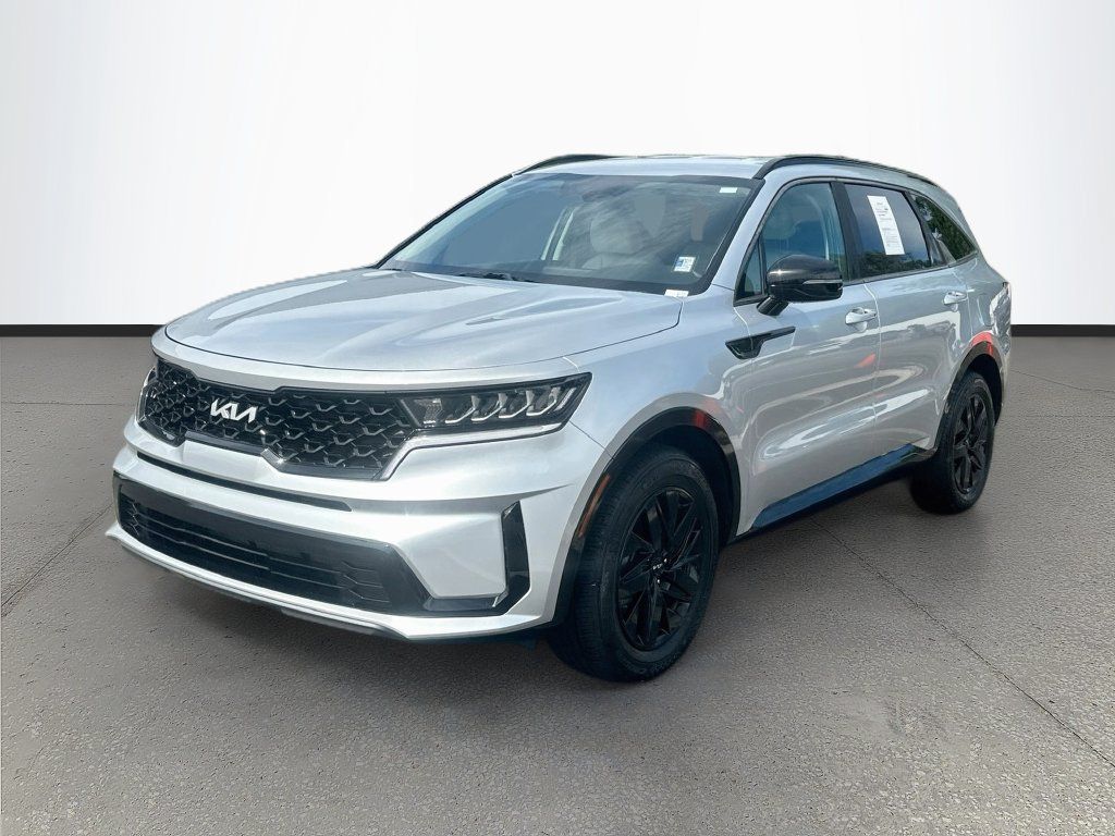 Certified 2022 Kia Sorento S FWD image 3