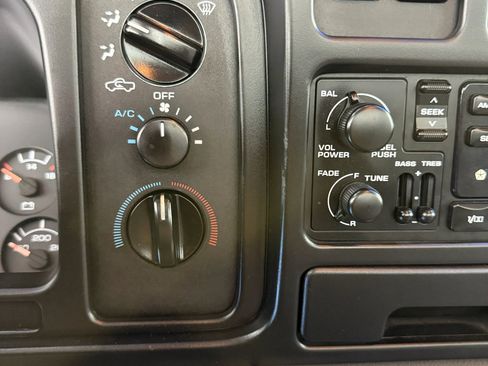 Used 1994 Dodge Ram 1500 Truck 4x4 Regular Cab image 36