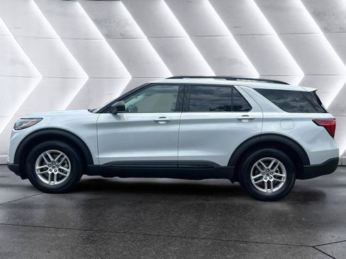 New 2026 Ford Explorer Active w/ Active Comfort Package RWD image 4