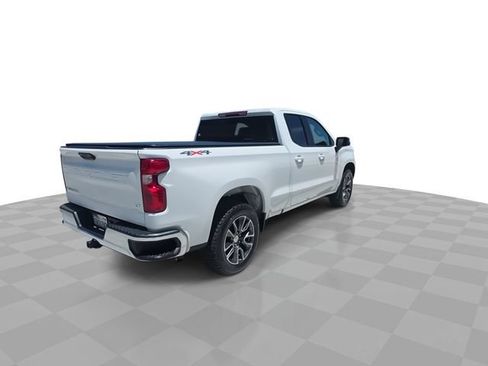Used 2024 Chevrolet Silverado 1500 LT AWD/4WD image 8