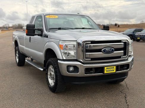 Used 2016 Ford F350 XLT image 3