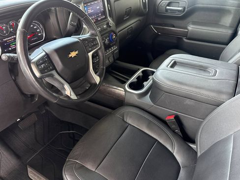 Used 2022 Chevrolet Silverado 1500 LTZ w/ LTZ Premium Package AWD/4WD image 5