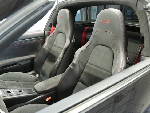 Certified 2018 Porsche 911 Targa 4 GTS image 43