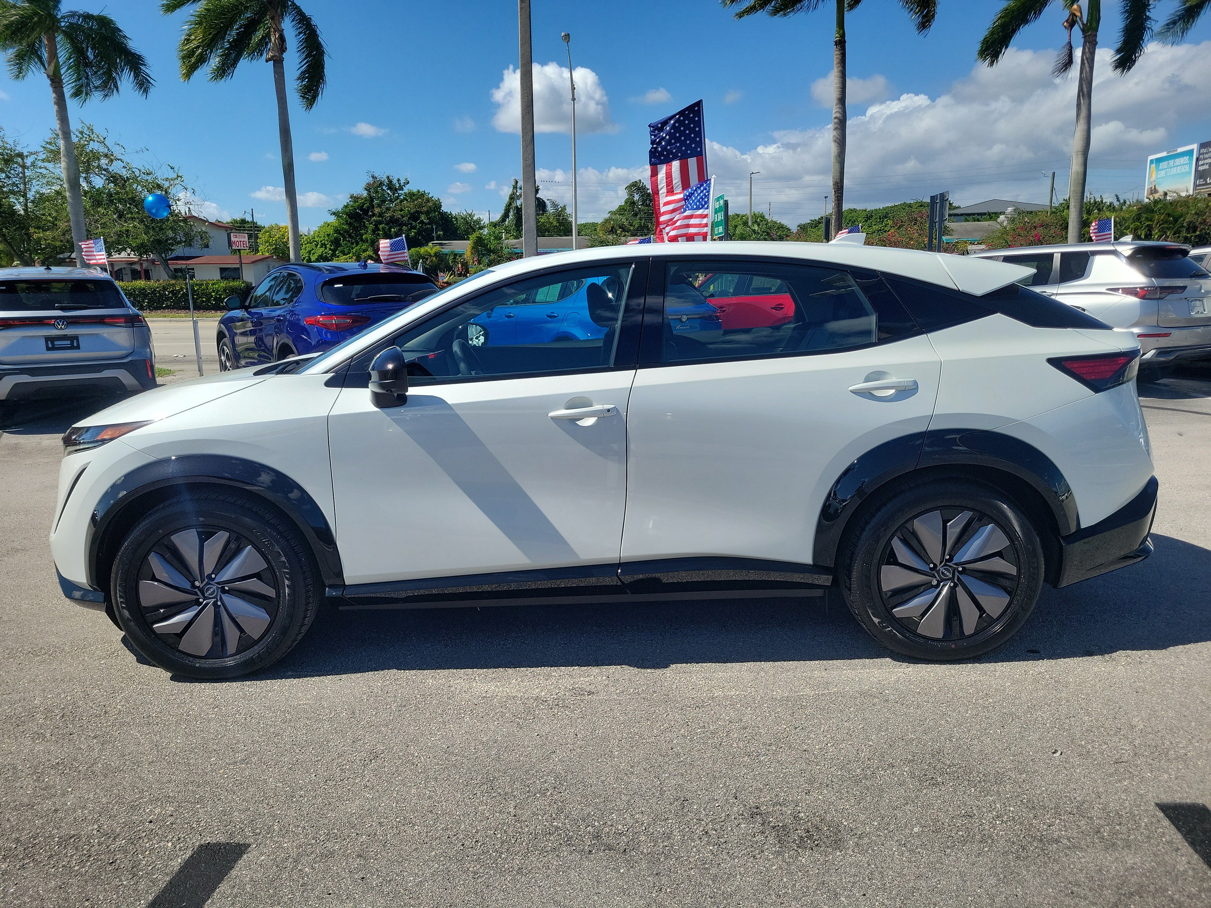 Used 2024 Nissan Ariya AWD image 8