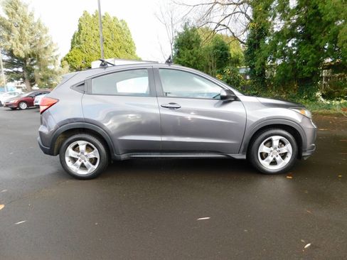 Used 2016 Honda HR-V LX image 21