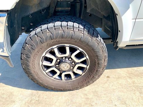 Used 2024 RAM 2500 Limited AWD/4WD image 9