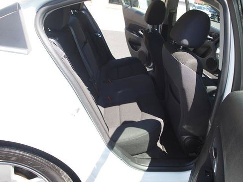 Used 2014 Chevrolet Cruze LT FWD image 7