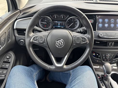 Used 2020 Buick Envision Essence FWD image 17