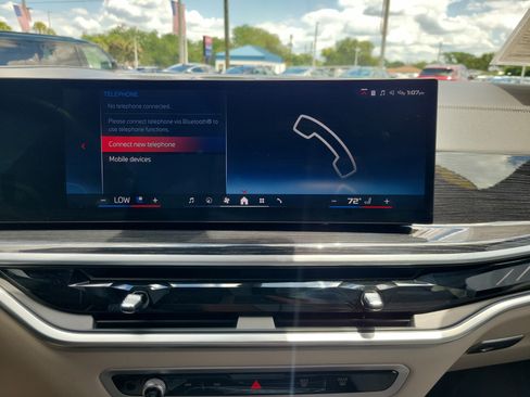 Used 2024 BMW X7 M60i w/ Executive Package AWD/4WD image 24