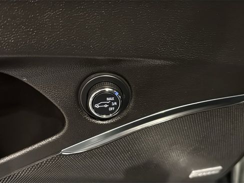 Used 2023 Buick Enclave Essence w/ Sound and Sites Package image 24