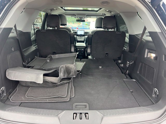 Certified 2024 Ford Explorer Limited w/ Equipment Group 301A AWD/4WD image 25